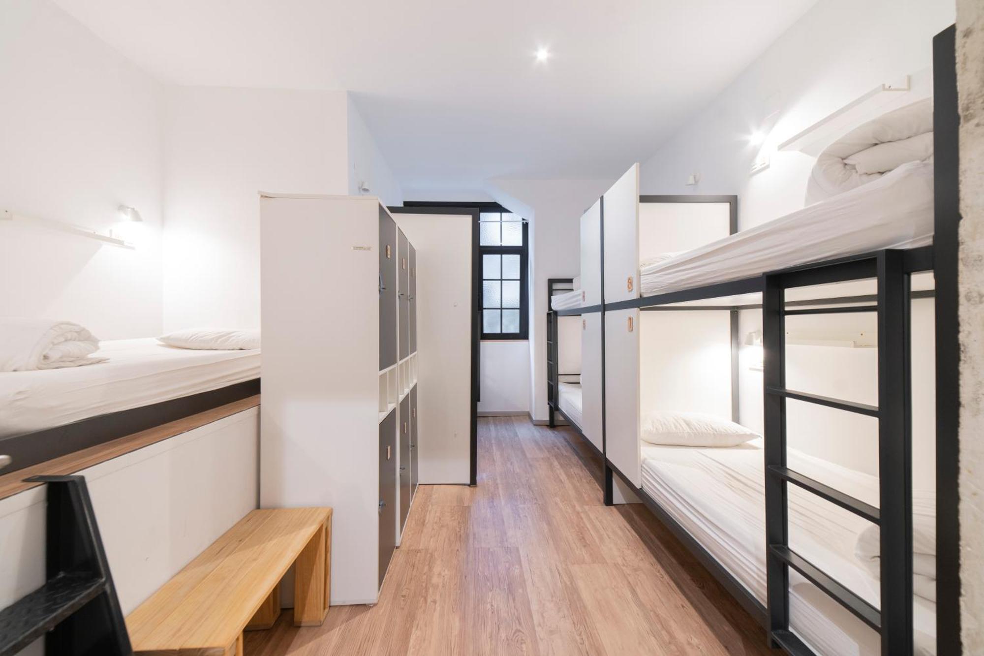 Koba Hostel San Sebastián Exteriör bild